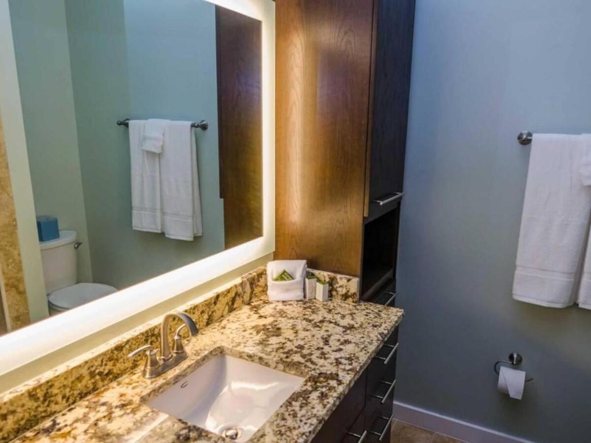 5 Bedroom Beachfront Condo - 3Rd Floor サウス・パドリー・アイランド エクステリア 写真